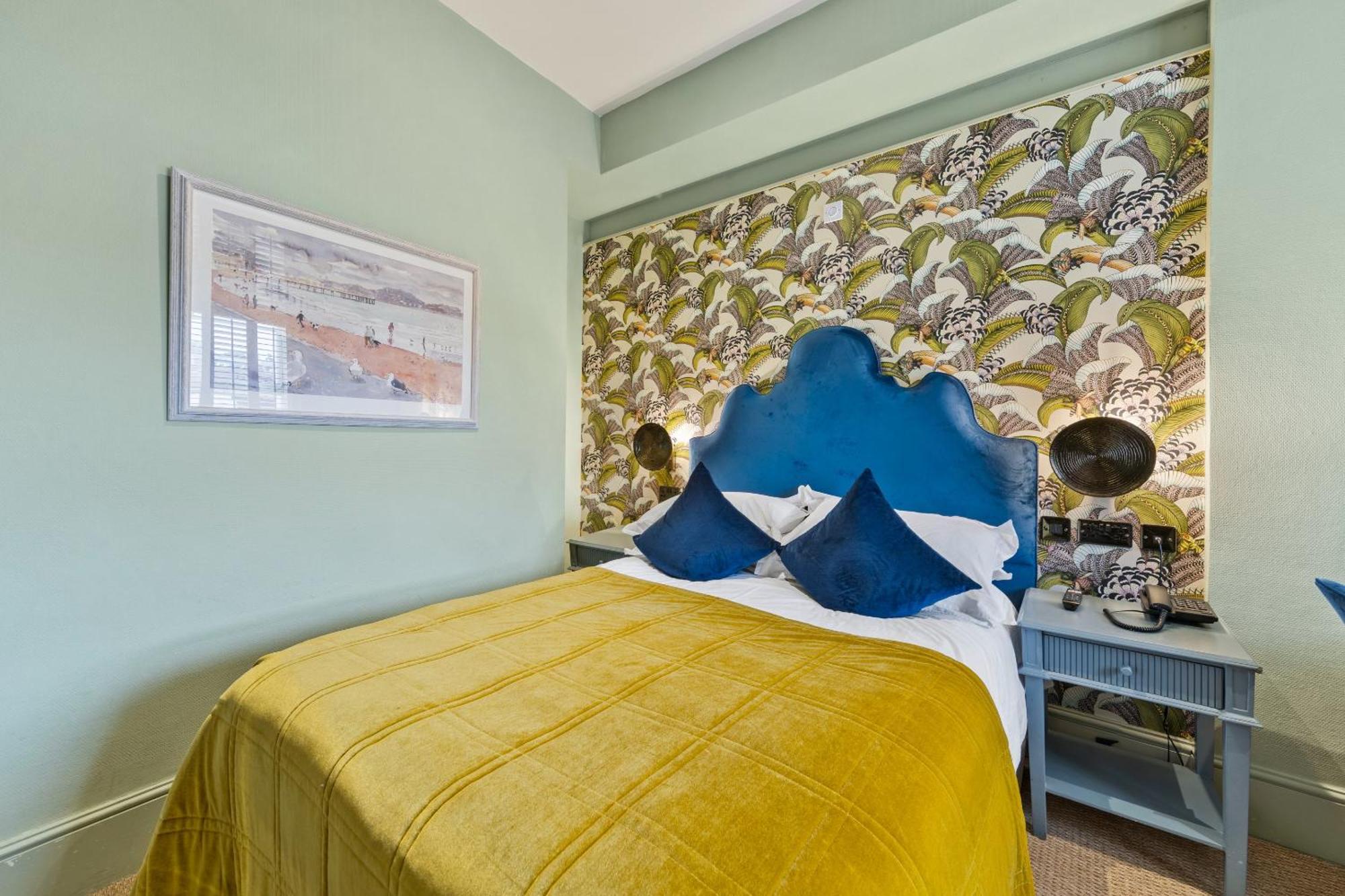 Vancouver Hotel 3*